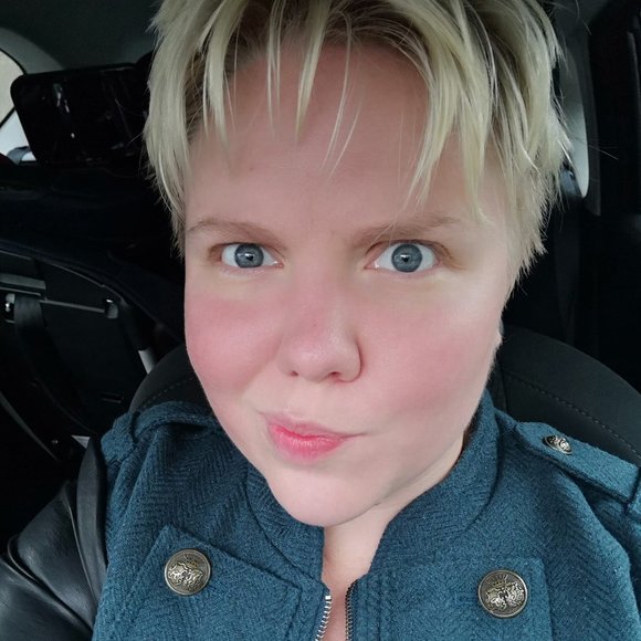 Meet your Posher, Rachel - Picture 2 of 4